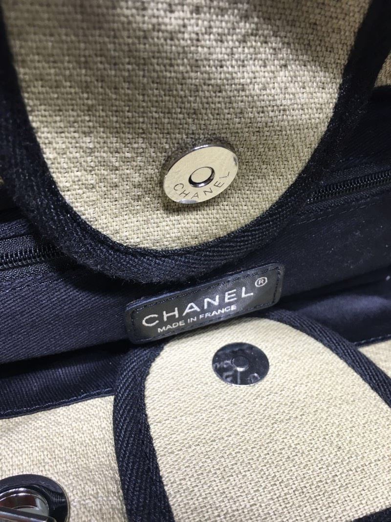 Ch**el shopping bags